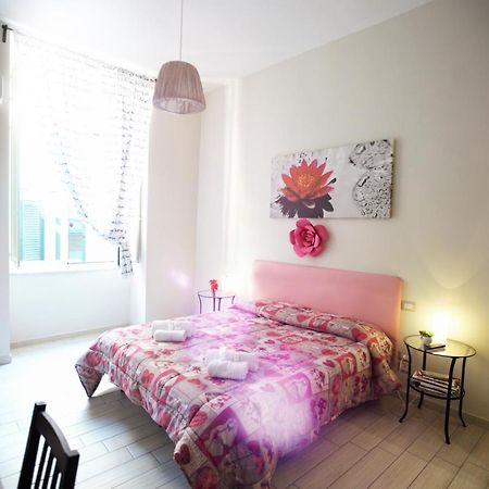 Bed and Breakfast Domus Armenio Neapel Exterior foto