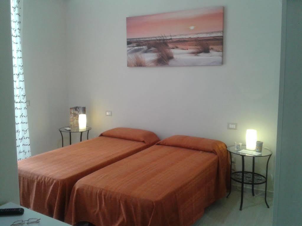 Bed and Breakfast Domus Armenio Neapel Exterior foto