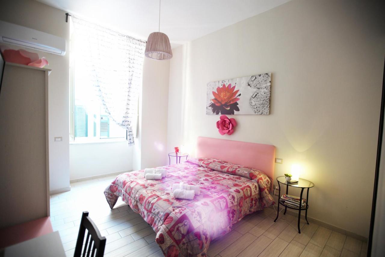Bed and Breakfast Domus Armenio Neapel Exterior foto